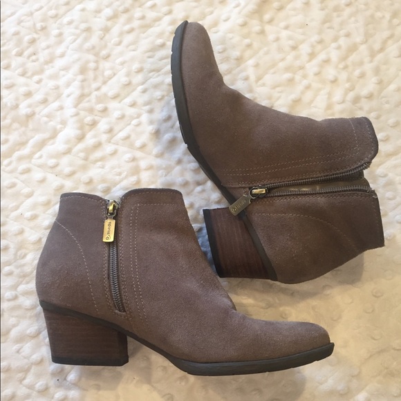 Blondo Shoes - Blondo Tan Leather Ankle Boots